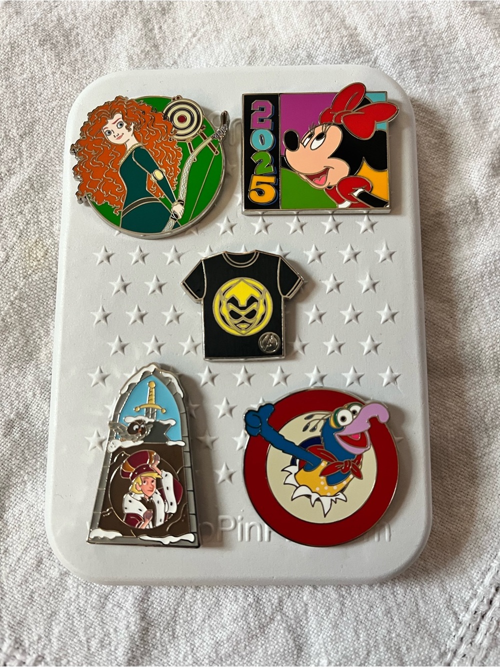 Disney Pin Trading Starter Set 5 Authentic Pins with Pinfolio Mini Board